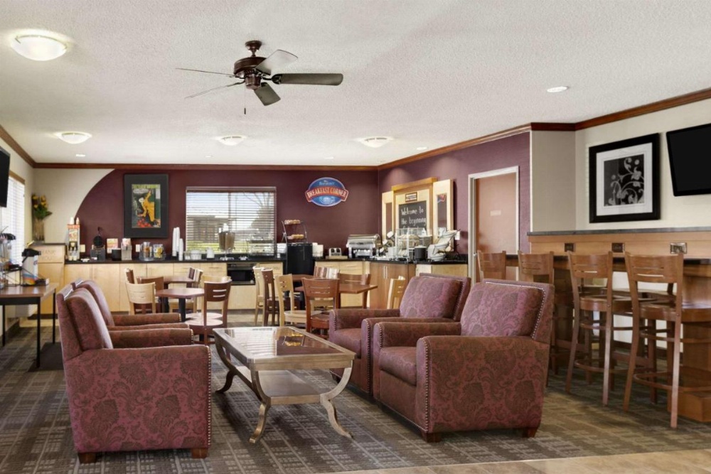 Baymont by Wyndham Denver West/Federal Center Image 35