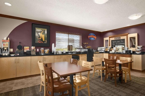 Baymont by Wyndham Denver West/Federal Center image 38