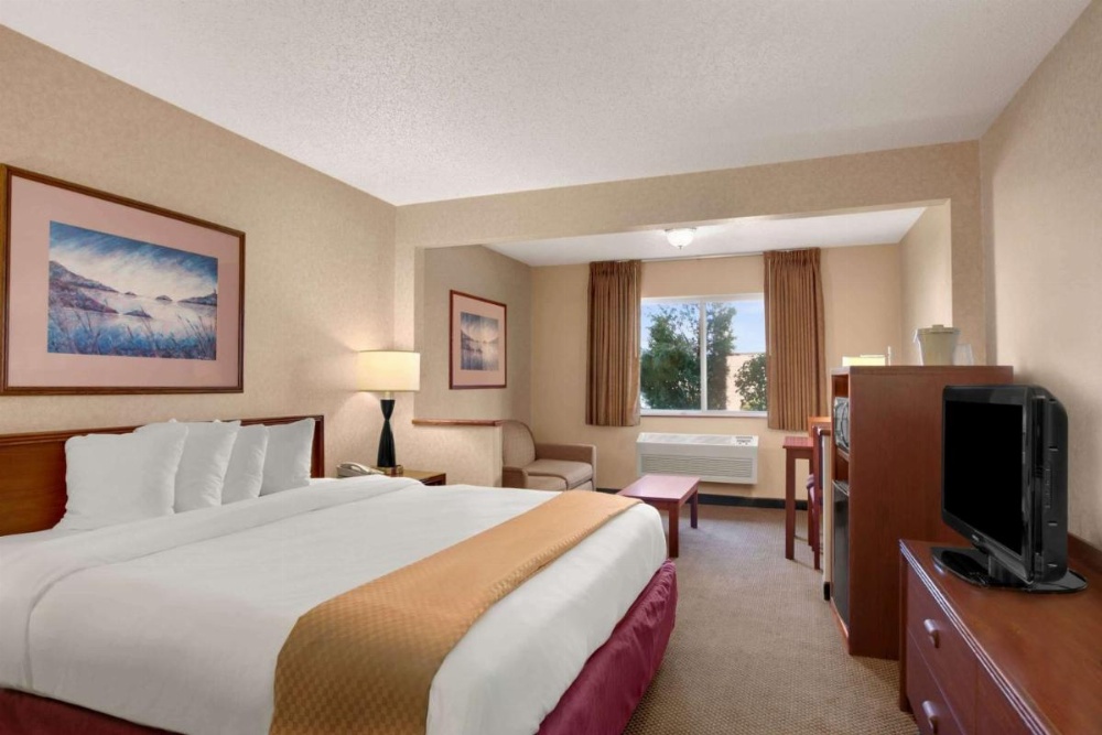 Baymont by Wyndham Denver West/Federal Center Image 7